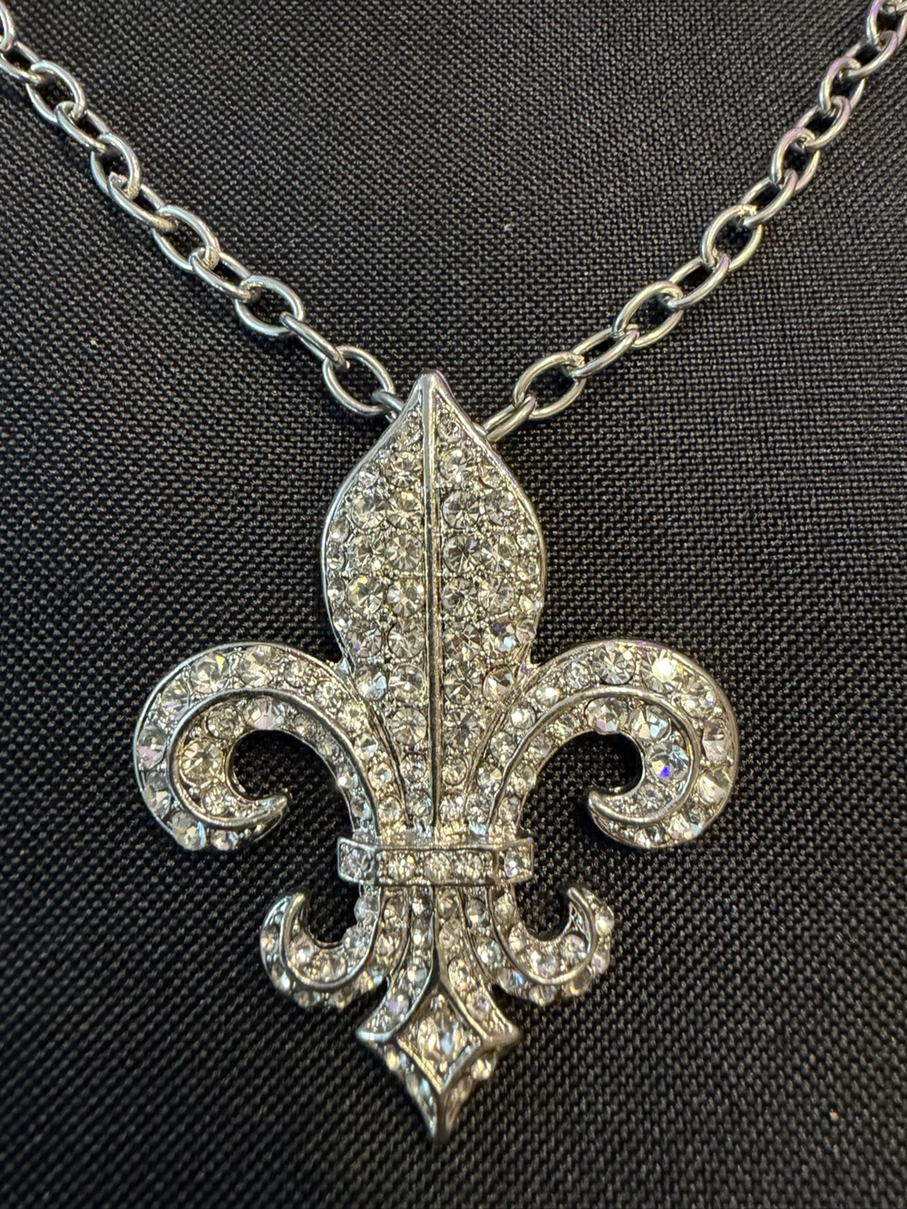 Park Lane Regal Diamonds Fleur De Lis Swarovski Necklace Retired $69